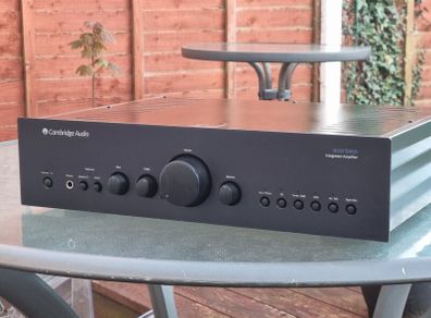 Cambridge Audio azur540a amplifier