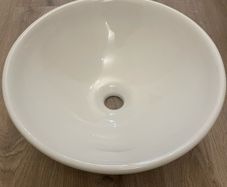 Sink/bowls x2