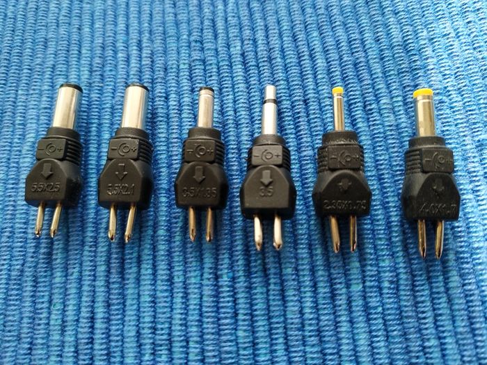 AC Power Connectors