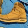 Lowe hiking boots Image 3