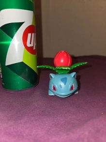 Pokemon Ivysaur Figure
