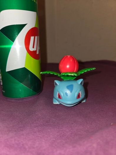 Pokemon Ivysaur Figure