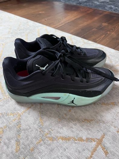 nike basketball shoes