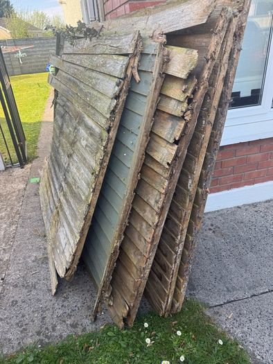 timber / wood / old shed