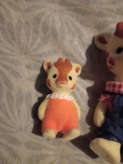 sylvanian giraffes