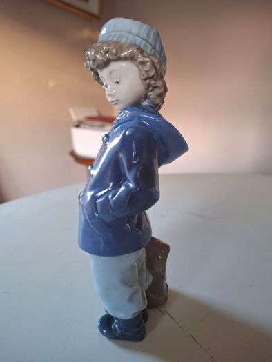Porcelain - Nao/ Lladro Figurines X 2 .