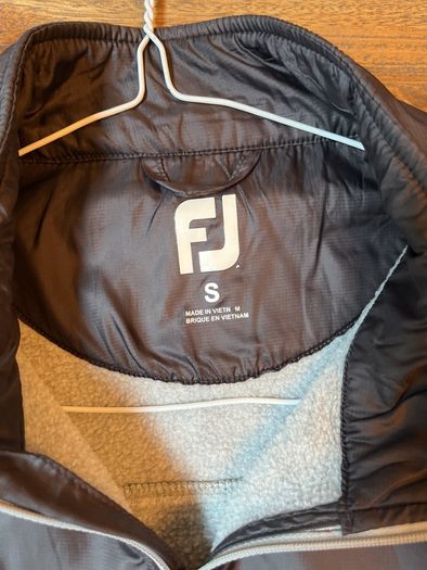 Footjoy mid layer half zip fleece. (Mint)