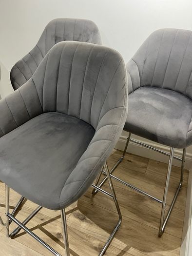 Island chairs