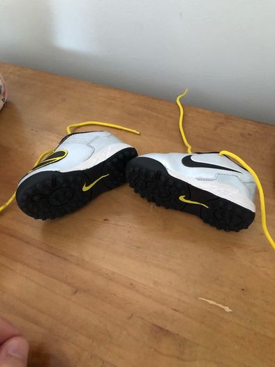 Total 90 Kids Astro Boot 2.5c