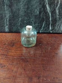 Antique ink non spill ink well