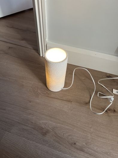 White/cream lace effect lamp