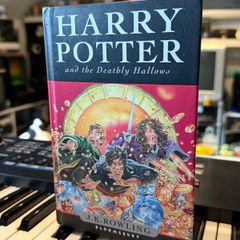 Harry Potter and the Deathly Hallows Hardback - 1st Edition Bloomsbury