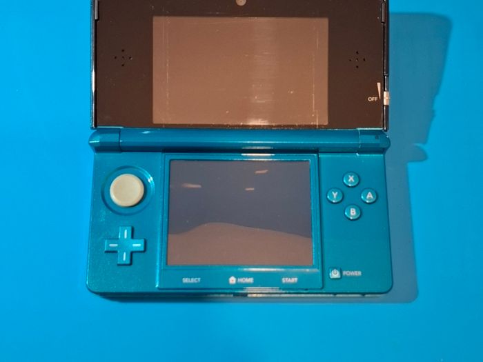 3DS Aqua Blue (Modded)