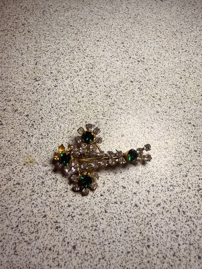 21 Vintage Brooches