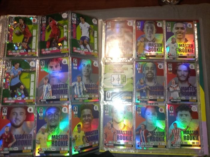 Panini World Cup 2026 binder almost full + extra cards