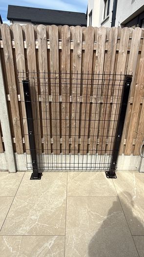 Dog Run / Gate / Fencing