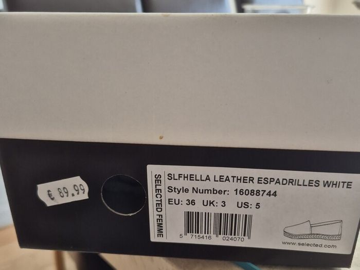 Ladies Shoes
