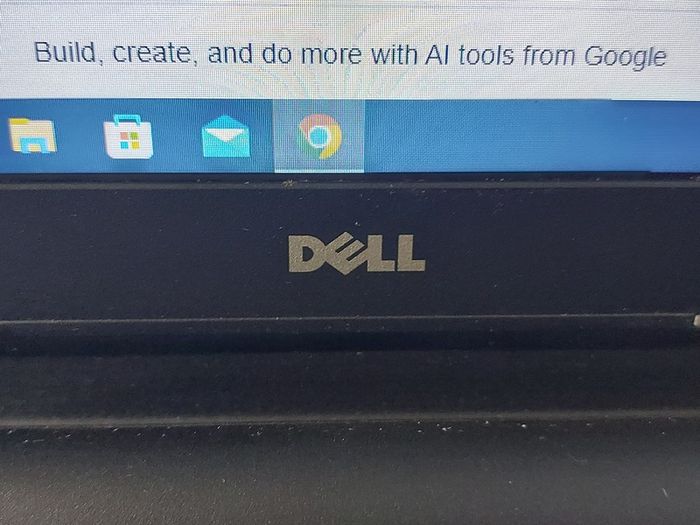 DELL Vostro 15, 3000 Series, Intel Core i3-5005U CPU, 2.0GHz, 4GB Ram, 500GB HDD, windows 10, Microsoft Edge, Chrome and VLC