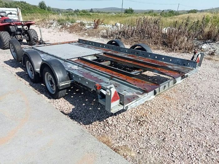 Woodford Car Transporter