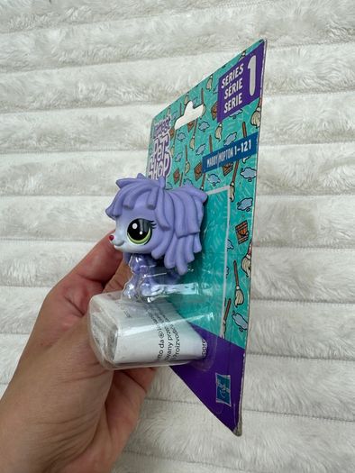 Littlest Pet Shop LPS Purple Komondor Dog Mop Maddy Mopton 1-121 DIRty Please see Pictures