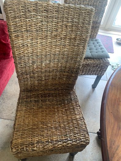 Dining chair