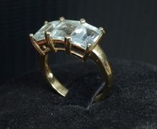 Vintage 9ct Gold Three Stone Ring