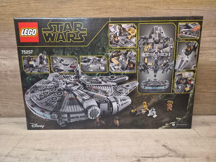 Lego 75257 Millennium Falcon