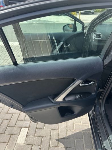 2013 Toyota Avensis