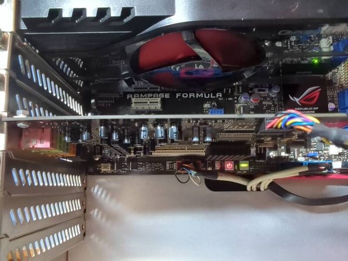 Retro Gaming PC << Core Extreme QX9770 >> 8GB RAM HD 4870X2