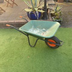 Wheel barrow