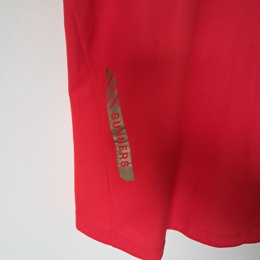 arsenal 2016 polo shirt size medium ptp 19" in excellent condition