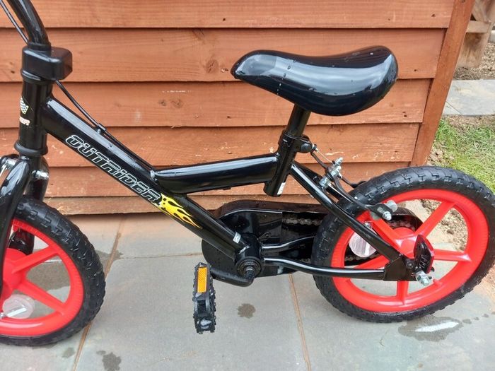 Kids outrider bike size 14 inch wheels