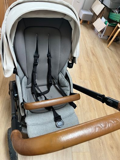 Nuna mixx buggy and carrycot/pram