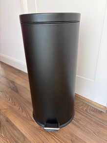Modern Matte Black Kitchen Pedal Bin 30 L - Soft Close & Removable Liner