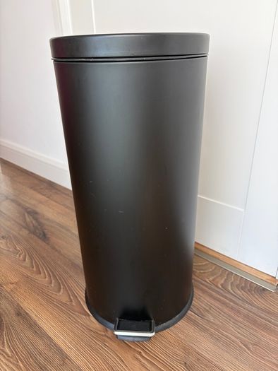 Modern Matte Black Kitchen Pedal Bin 30 L - Soft Close & Removable Liner