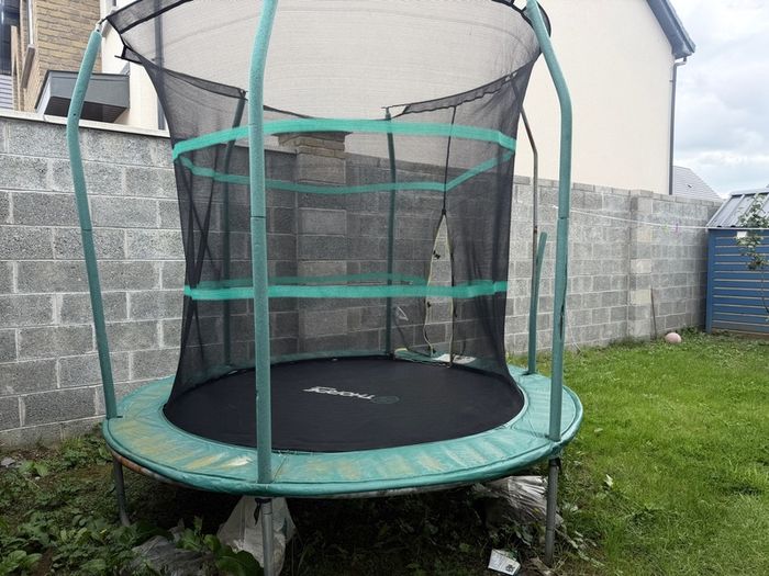 Trampoline