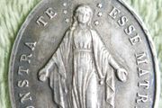 Antique Religious Large Sterling Silver Pendant. Saint Virgin Mary. Miraculous Medal. 9,8g