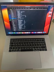 Apple MacBook Pro 15 inch 2017 | i7 | 16GB RAM | 512GB SSD