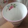 Shelley dainty rose and red daisy water jug and 6 beakers Image 7