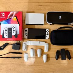 Nintendo Switch OLED + accessories