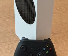 Xbox Series S 512gb Robot White - with controller, box and cables