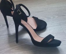 shoes 3 for 2 on all clothing, jewellery and shoes