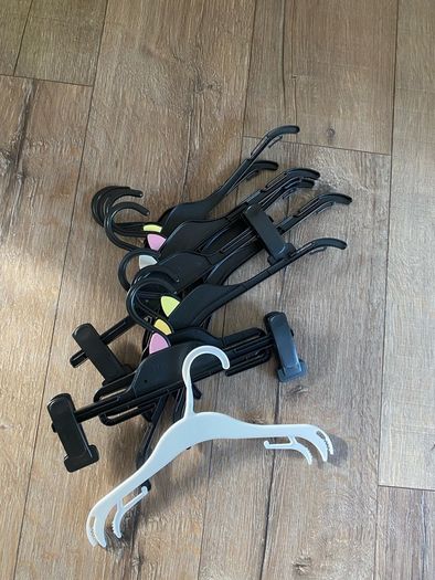 Children's clothes hangers
