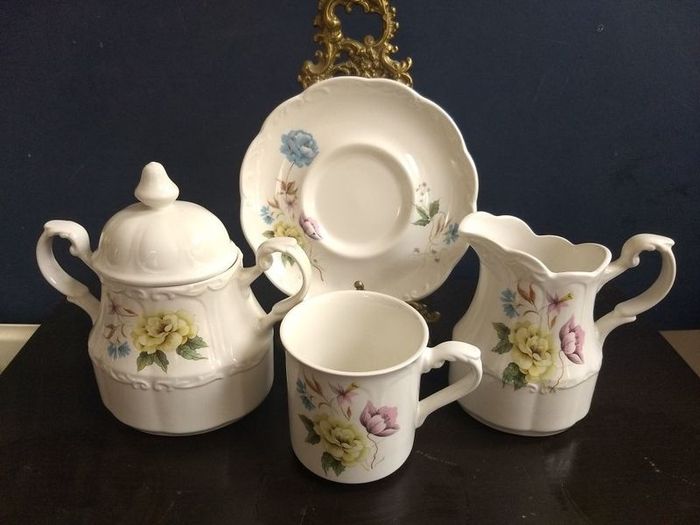 Fabulous J&G Meakin Coffee Set for Six in the Sterling Shape and a Pretty Floral Pattern Called "Springfield"
