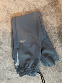 mens Trailberg size medium