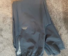 mens Trailberg size medium