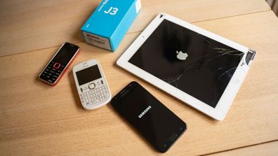 Samsung Galaxy J3 2017 + Old Nokia phones + iPad