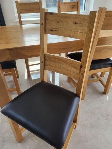 table and chairs