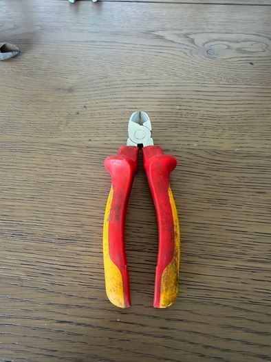 Will VDE Snips / Side cutters