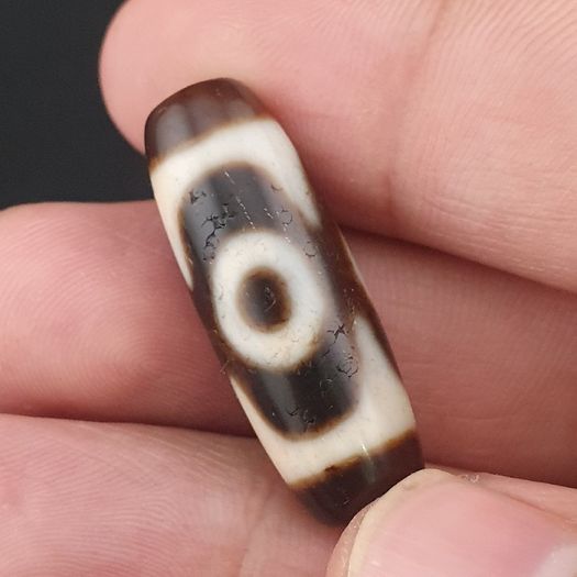 Antique 2 Eyes Himalayan Tibetan Agate Dzi Bead Amulet 29.6mm